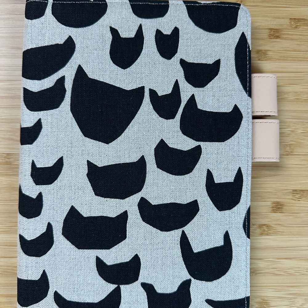 Hobonichi Cousin A5 cover-minä perhonen anone-anone